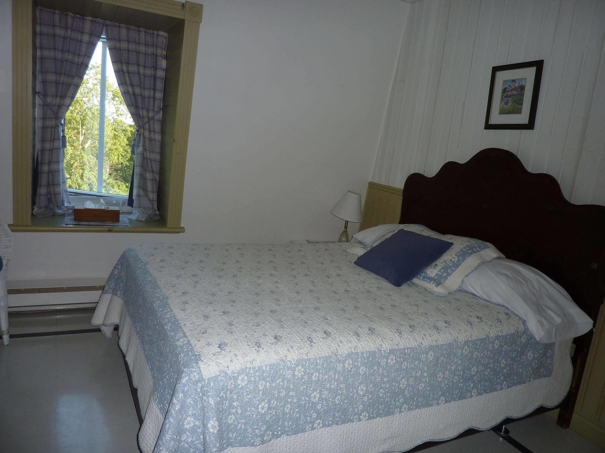 Auberge Petite Plaisance ลามัลแบ ภายนอก รูปภาพ