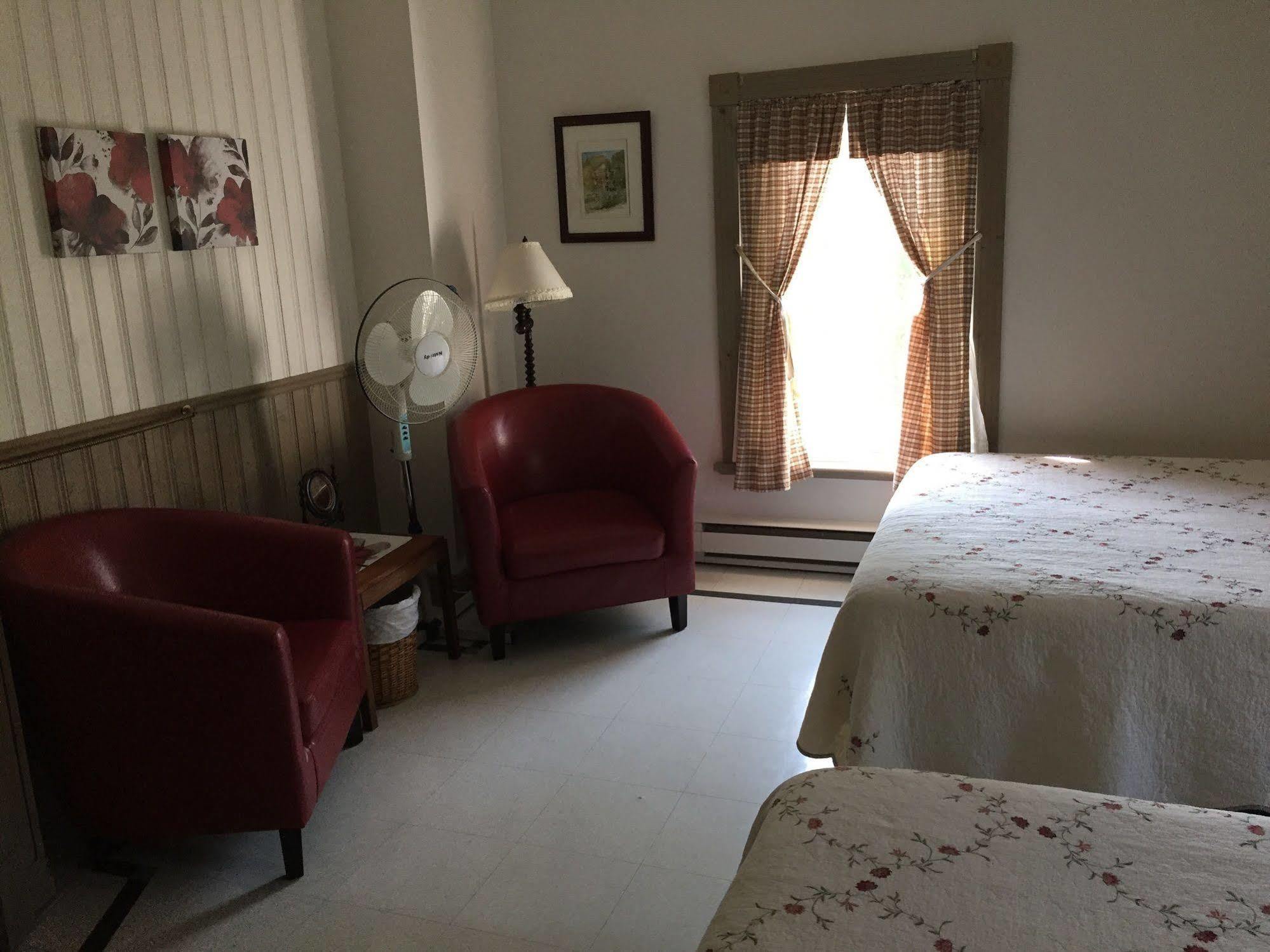 Auberge Petite Plaisance ลามัลแบ ภายนอก รูปภาพ