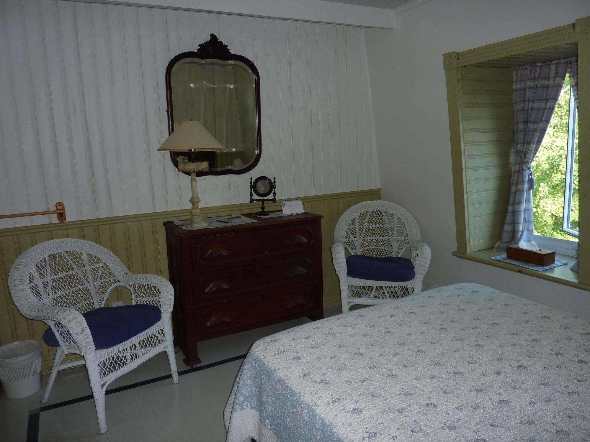 Auberge Petite Plaisance ลามัลแบ ภายนอก รูปภาพ